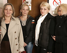Naked mature women came to relax