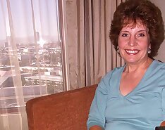 Naughty mature amay loves to fuck and suck cock